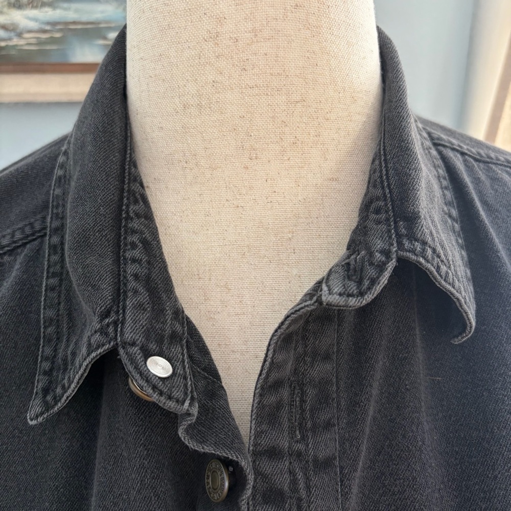 90s Vintage Levi’s Black Denim Button Down Shirt - Picture 10 of 12